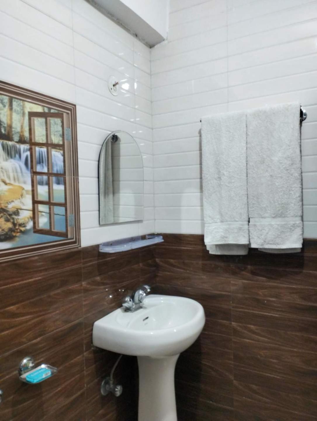 Verma Guest House Dharamsala Zewnętrze zdjęcie